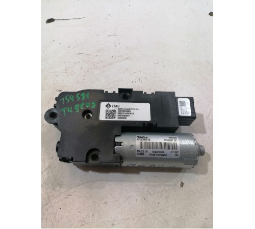 Моторчик люка крыши передний