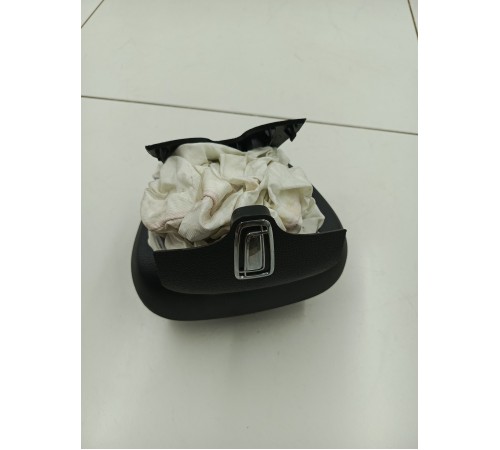 Подушка безопасности водителя