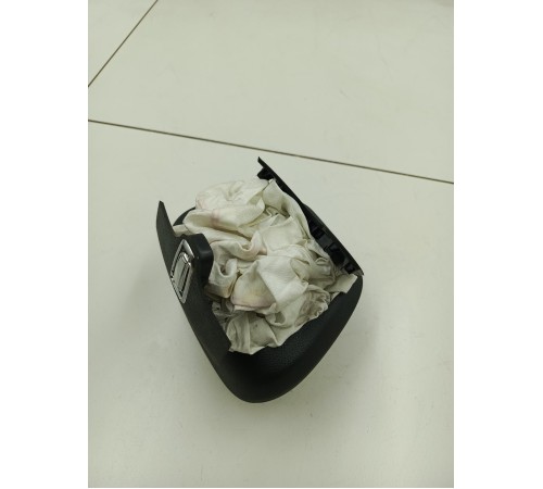 Подушка безопасности водителя