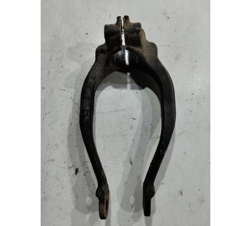 Кронштейн (вилка) амортизатора передний правый