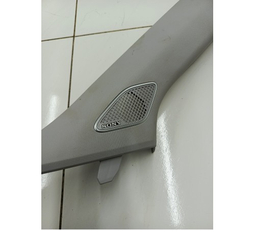 Обшивка стойки лобового стекла правая