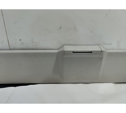 Накладка обшивка задней части салона внутренняя