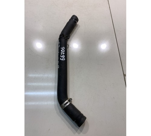 Патрубок системы охлаждения