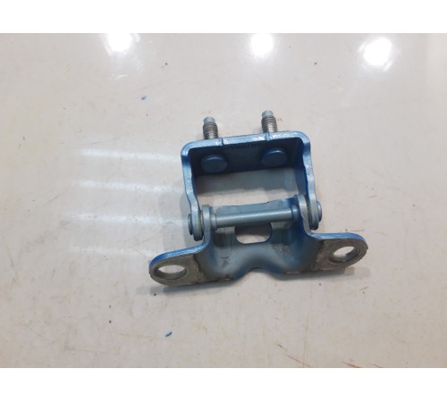 Петля багажника (правая)