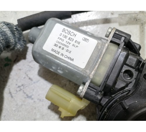 Стеклоподъёмник двери задний правый