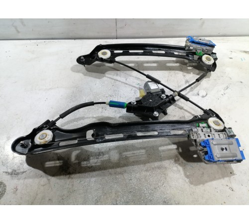 Стеклоподъёмник двери задний правый