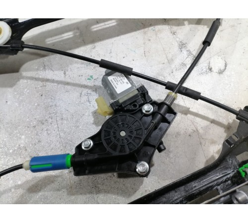 Стеклоподъёмник двери задний правый