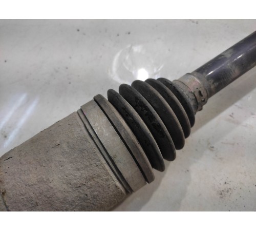 Привод (полуось) (задний, правый)