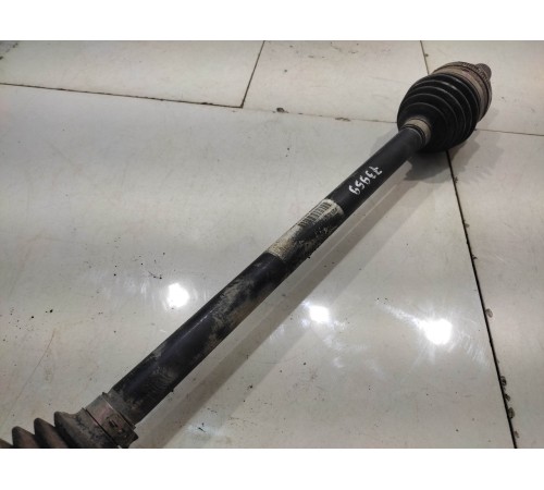 Привод (полуось) (задний, правый)