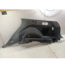 Обшивка багажника правая