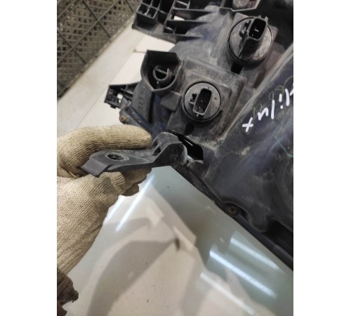 Фара (передняя,левая)