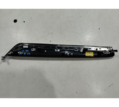 Накладка обшивки двери (передняя, правая)