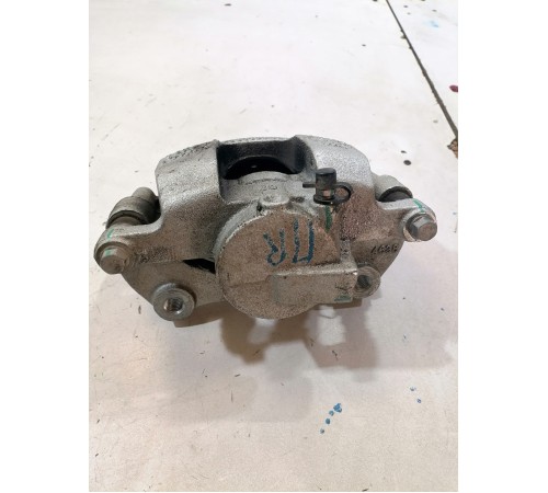 Суппорт передний правый