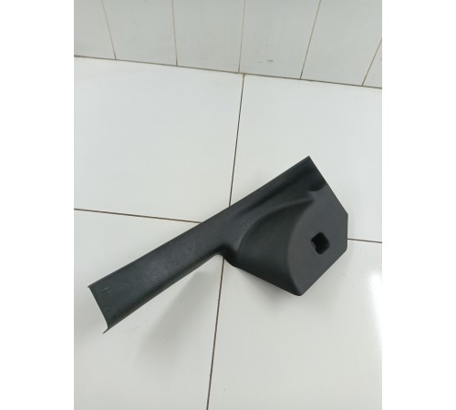 Накладка салона задняя правая