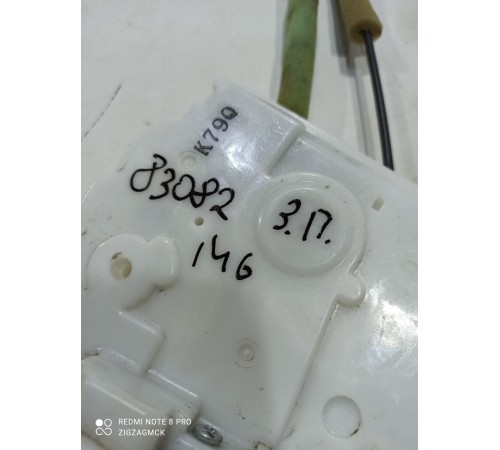 Замок двери (задний правый)