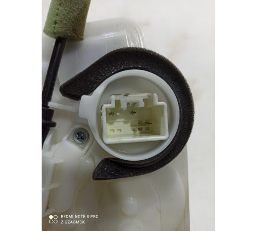 Замок двери (задний правый)