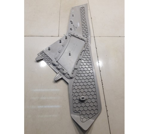 Обшивка салона (правая)