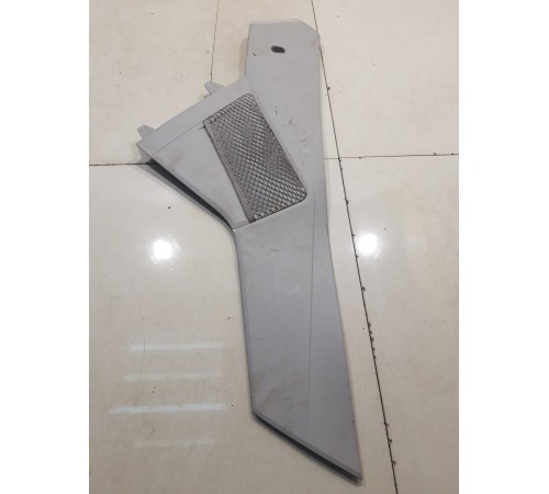 Обшивка салона (правая)