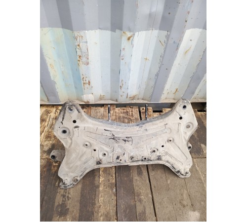 Балка подвески (подрамник) передняя