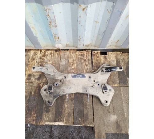 Балка подвески (подрамник) передняя