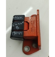 Петля двери багажника верхняя