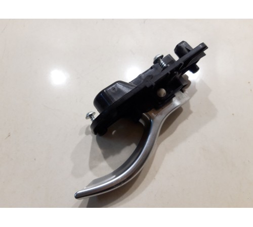 Ручка двери (передняя правая внутренняя)