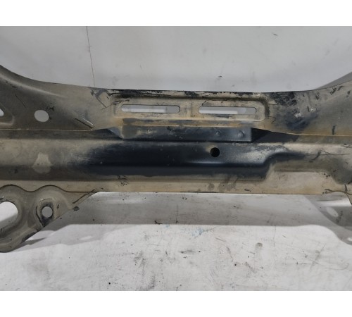 Кронштейн переднего подрамника балки