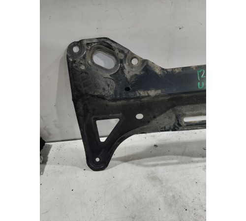 Кронштейн переднего подрамника балки