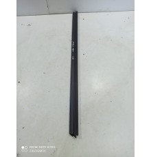 Уплотнитель стекла (передний правый внутренний)