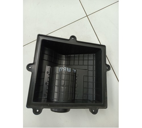 Крышка корпуса воздушного фильтра