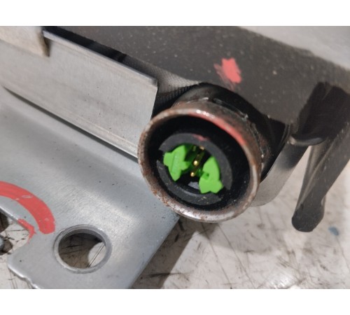 Подушка безопасности в колени