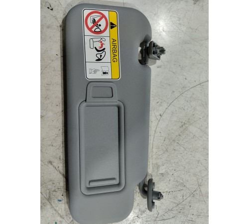 Козырек солнцезащитный правый