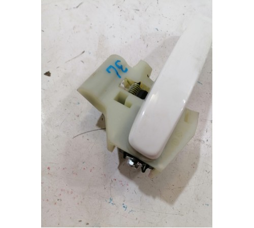 Ручка двери задняя левая