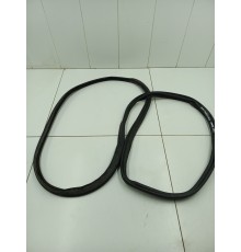 Уплотнитель крышки багажника