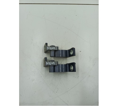 Комплект петель двери задней правой