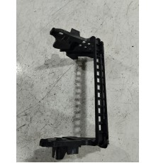 Кронштейн  центральной консоли