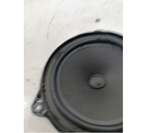 Динамик двери задний