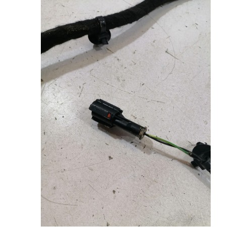 Электропроводка двери передняя левая
