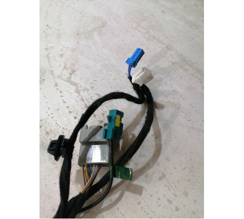 Электропроводка двери передняя левая