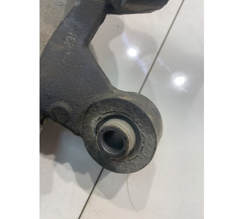 Кулак поворотный(задний, левый)