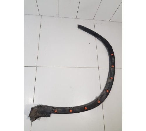 Накладка крыла передняя правая