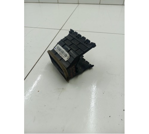 Воздушный дефлектор левый