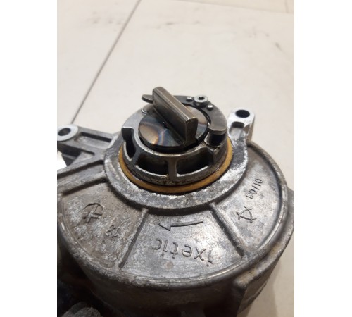 Насос вакуумный