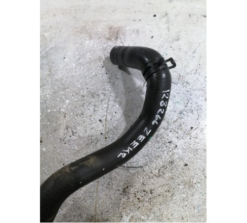 Патрубок охлаждения