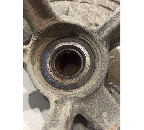 Поворотный кулак(передний правый)