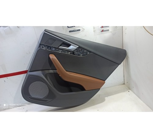 Обшивка двери (задняя правая)