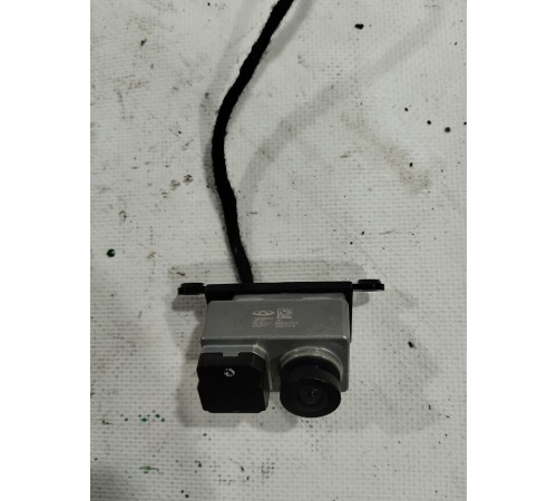 Камера переднего вида