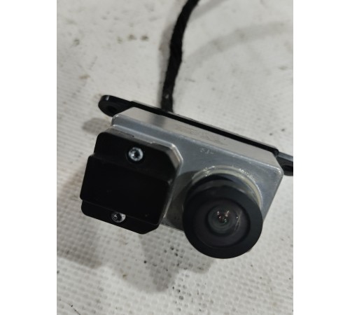 Камера переднего вида