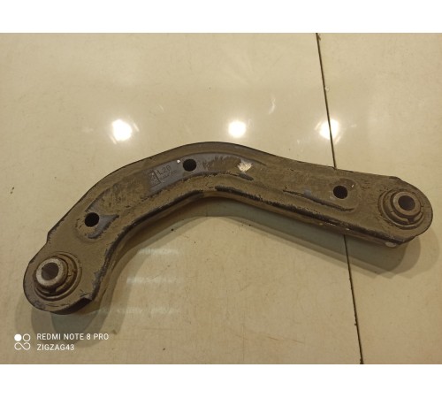 Рычаг подвески (задний, правый)