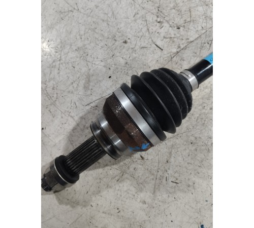 Привод (полуось) задний правый